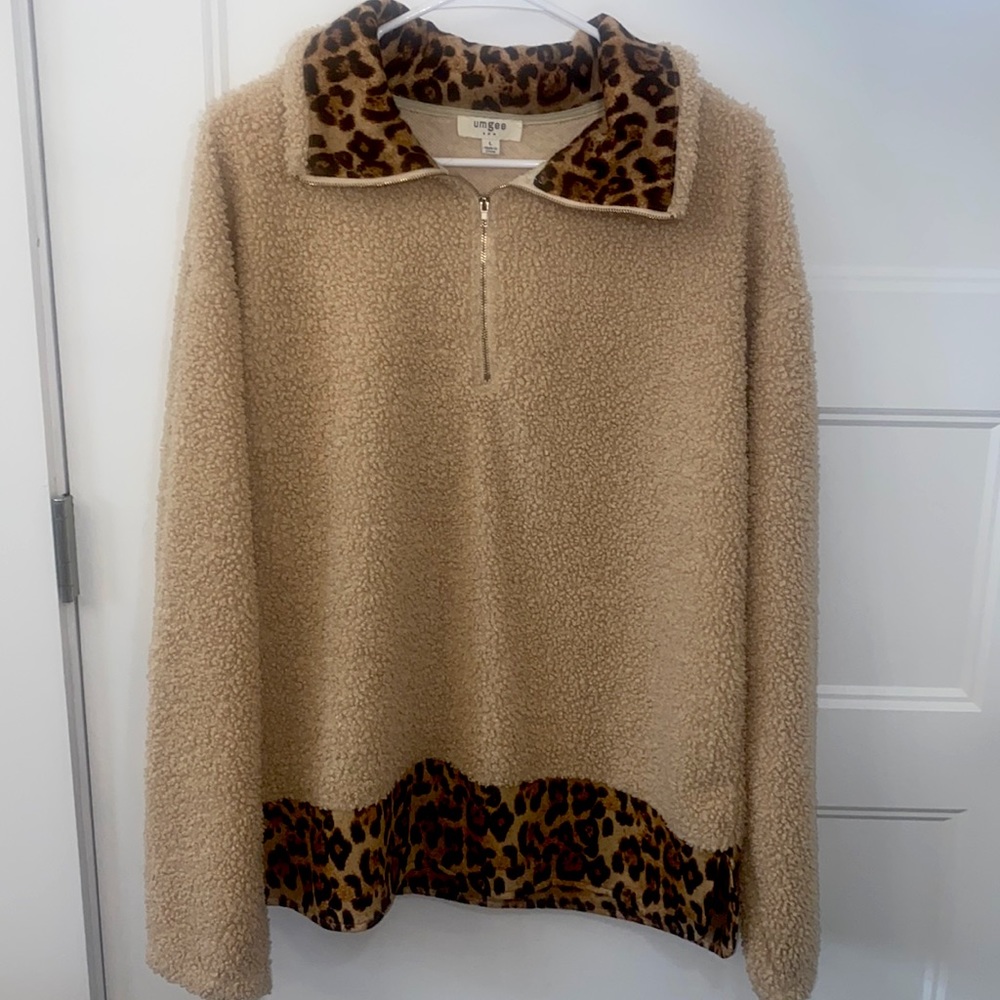 Umgee Half Zip Pullover Sweater with Animal Print Trim Size L